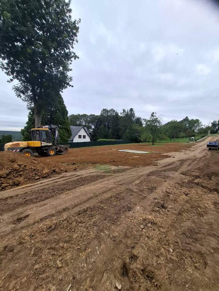Viabilisation de terrain et raccordement aux réseaux.